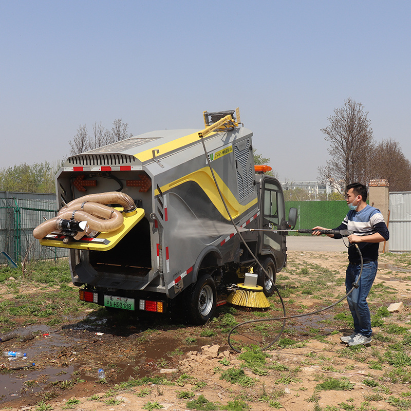 Driving Road Line Cleaning Fully Enclosed Multi-function Spray Electric Road Street Sweeper Machine