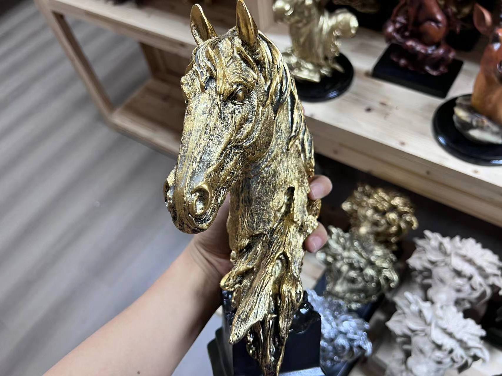 American Retro Large Horse Lion Elephant Head Sculpture Decoration Art Living Room Office Table Animal Decoration Resin Crafts