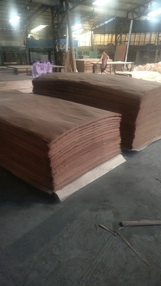 Recon timber gurjan face veneer 0.25 to 0.3mm