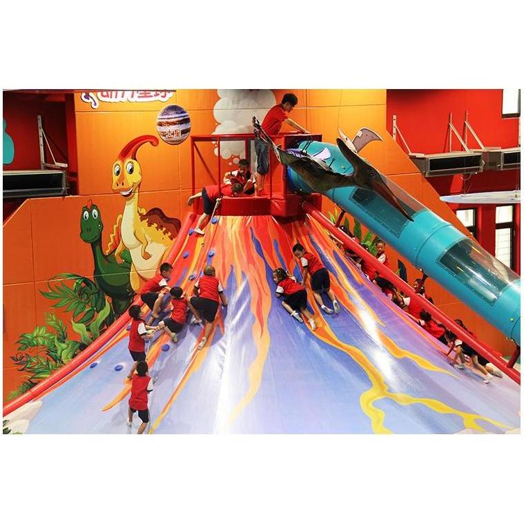 Indoor children's equipment in amusement park 2023, second-hand bungee jumping inflatable trampoline stunt scooter with roof