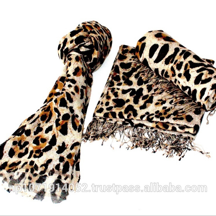 Sustainable Cashmere Scarves Shawl Stole Winter Women Warm Leopard Animal Printed Nepal Luxury Pure 100% Cashmere Scarf