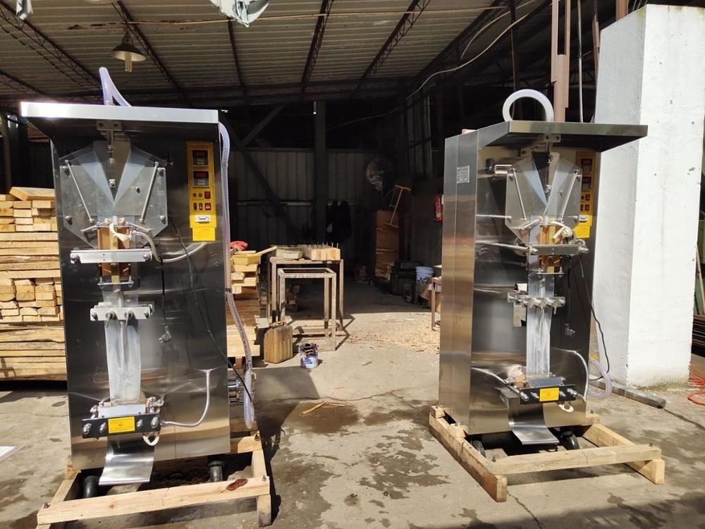 liquid yogurt packaging machine,Yogurt soap water packaging machine