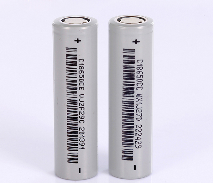 Wholesale li-ion 18650 battery 3000mAh 3.75V for flashlight