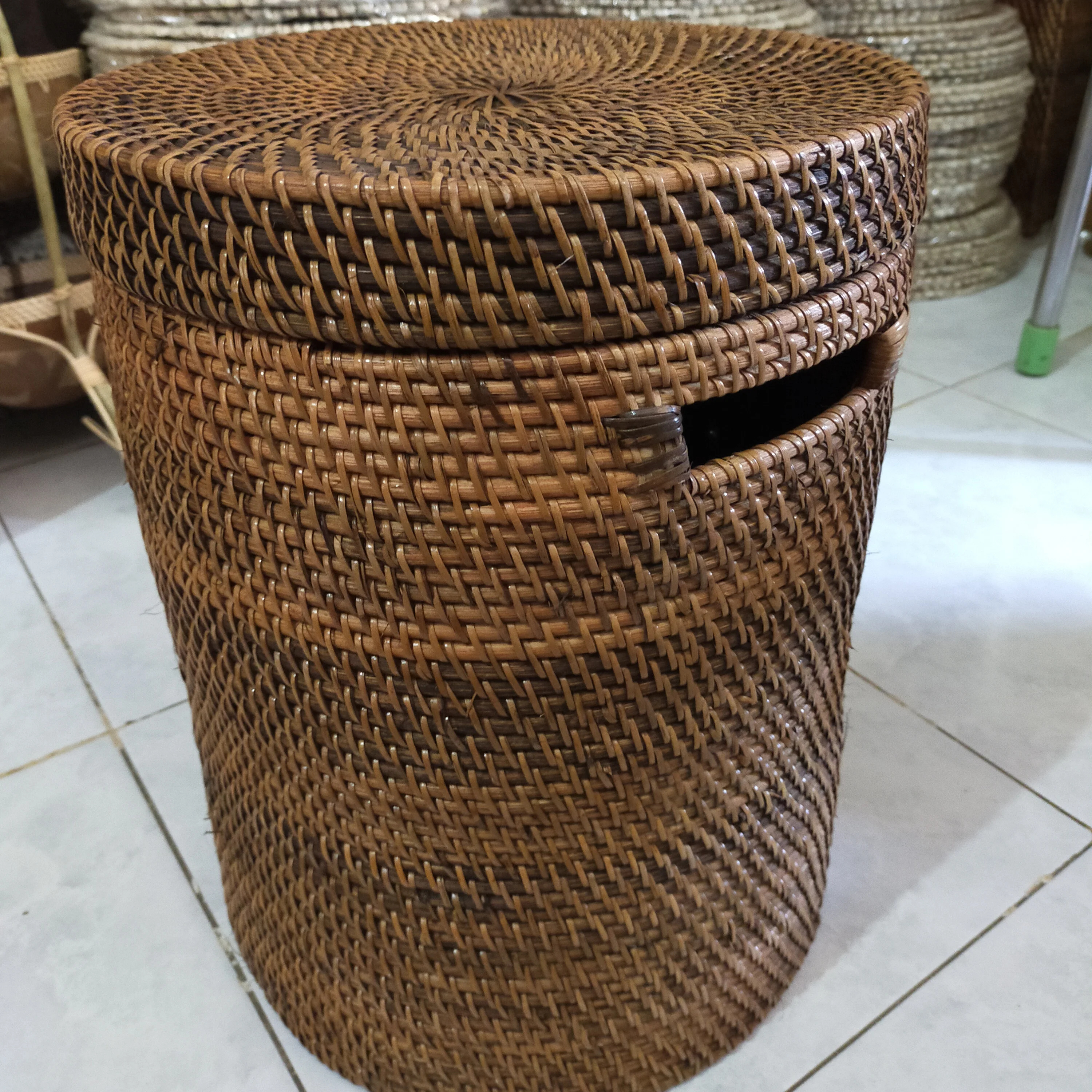 Good quality products wholesale available in different sizes customized logo and packaging Bali rattan basket