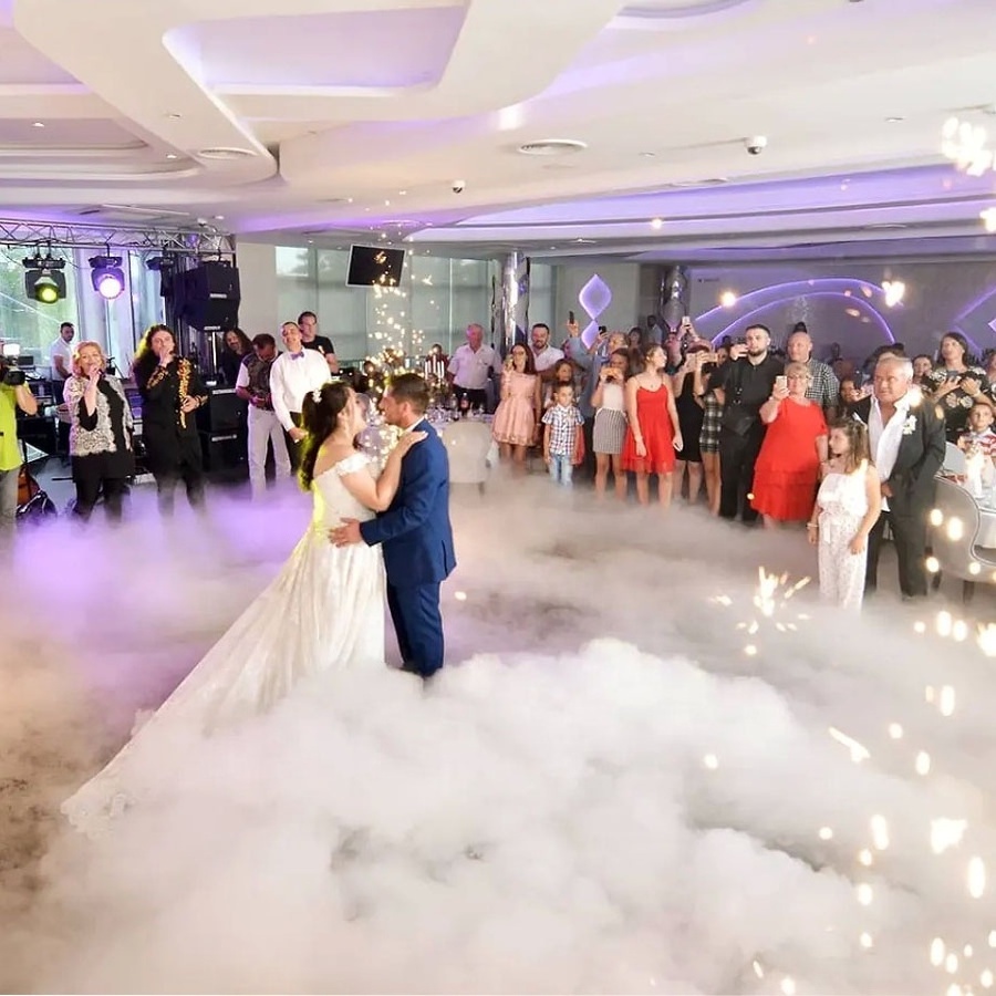 Professional wholesale price 4500W low lying fog smoke mist machine ground smog wedding concert water base low fog machine