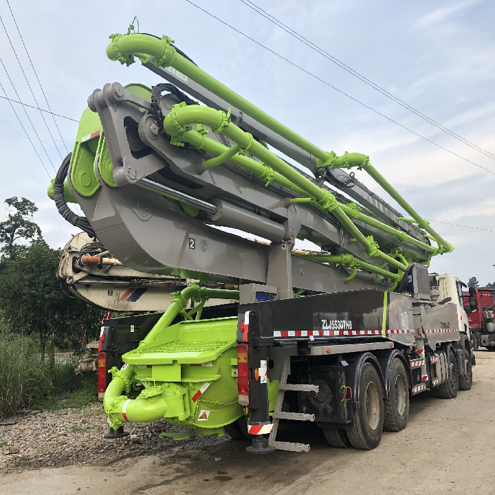 Factory Wholesale Price Used Cement Zoomlion 56M Truck boom Concrete Pump For Sale