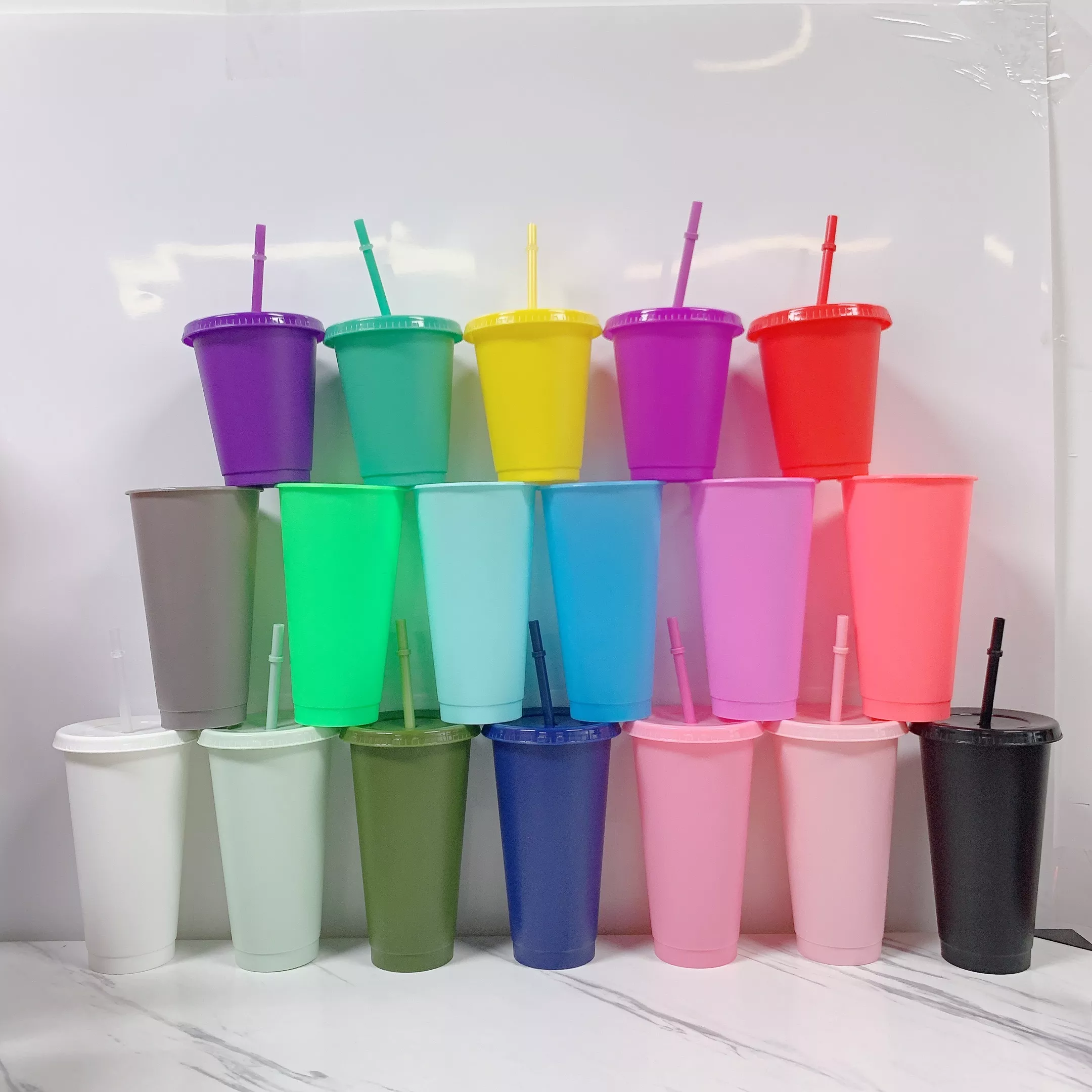 Hot Sale Reusable 16oz/24oz Recyclable Plastic Coffee Cups  Togo Drinking Grande 16 OZ Plastic Travel Cold Coffee Cups