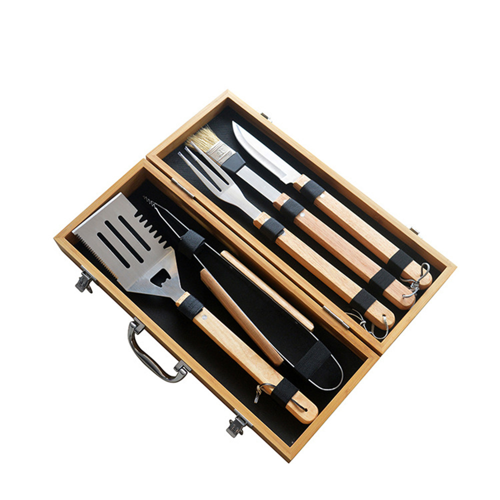 BBQ SET 5 tools Custom engraved grilling set with 5 PCS Barbeque grilling tools Brush Fork in natural bamboo case