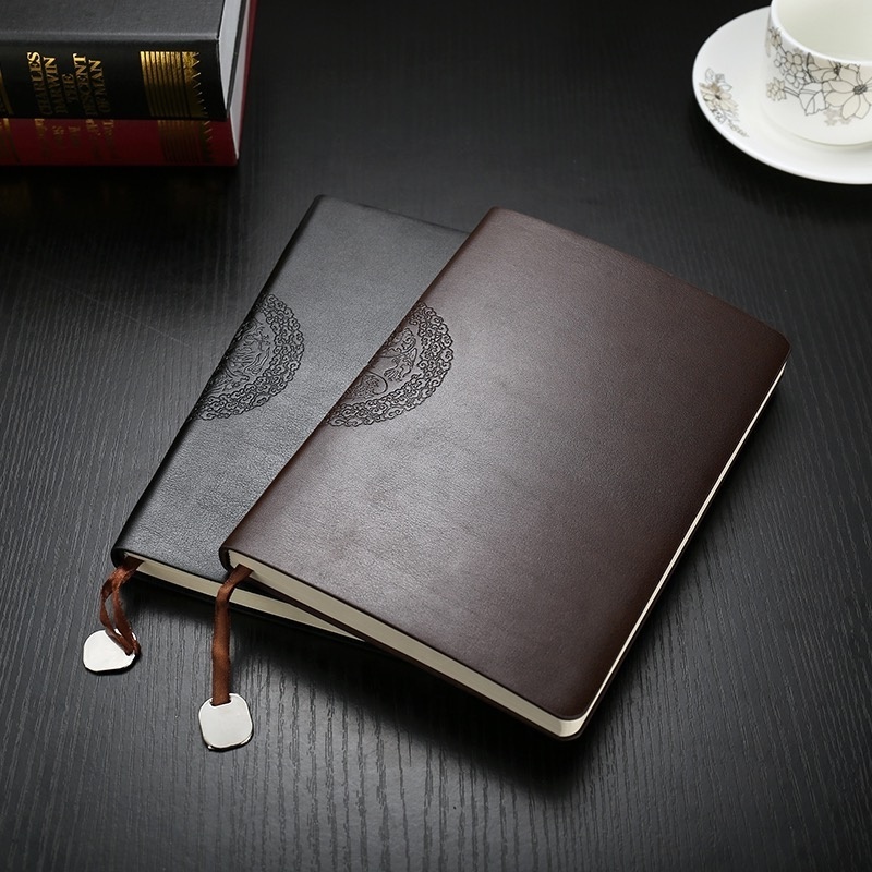 Embossed Logo Travelers Pu Leather Cover Notebooks A5 Soft Genuine Leather Bound Journal Personalized Vintage Business Planner