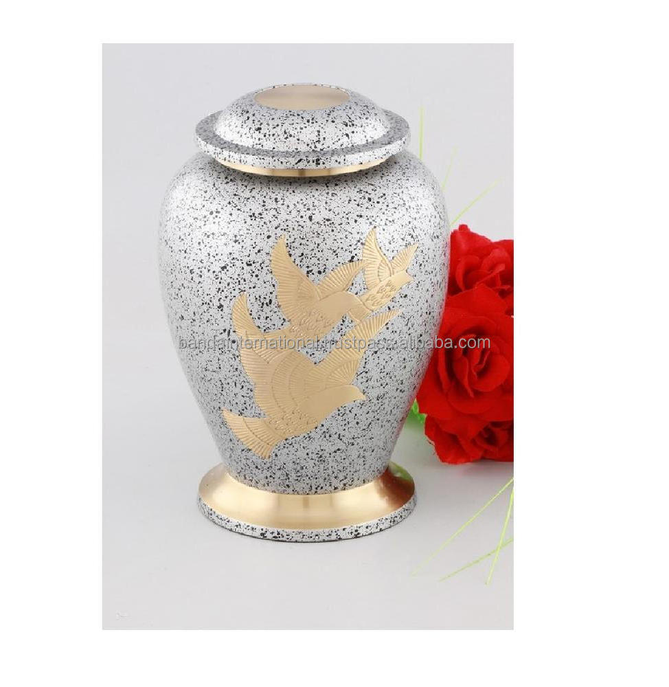 Indian Wholesale Funeral Accessories Brass Adult Urns Hot Selling Metal Cremation Urns With Reasonable Prices