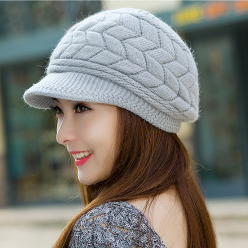 Winter Ladies Ear Berets Soft and warm suitable for outdoor travel skiing and skating Customizable logo multi-color optional hat