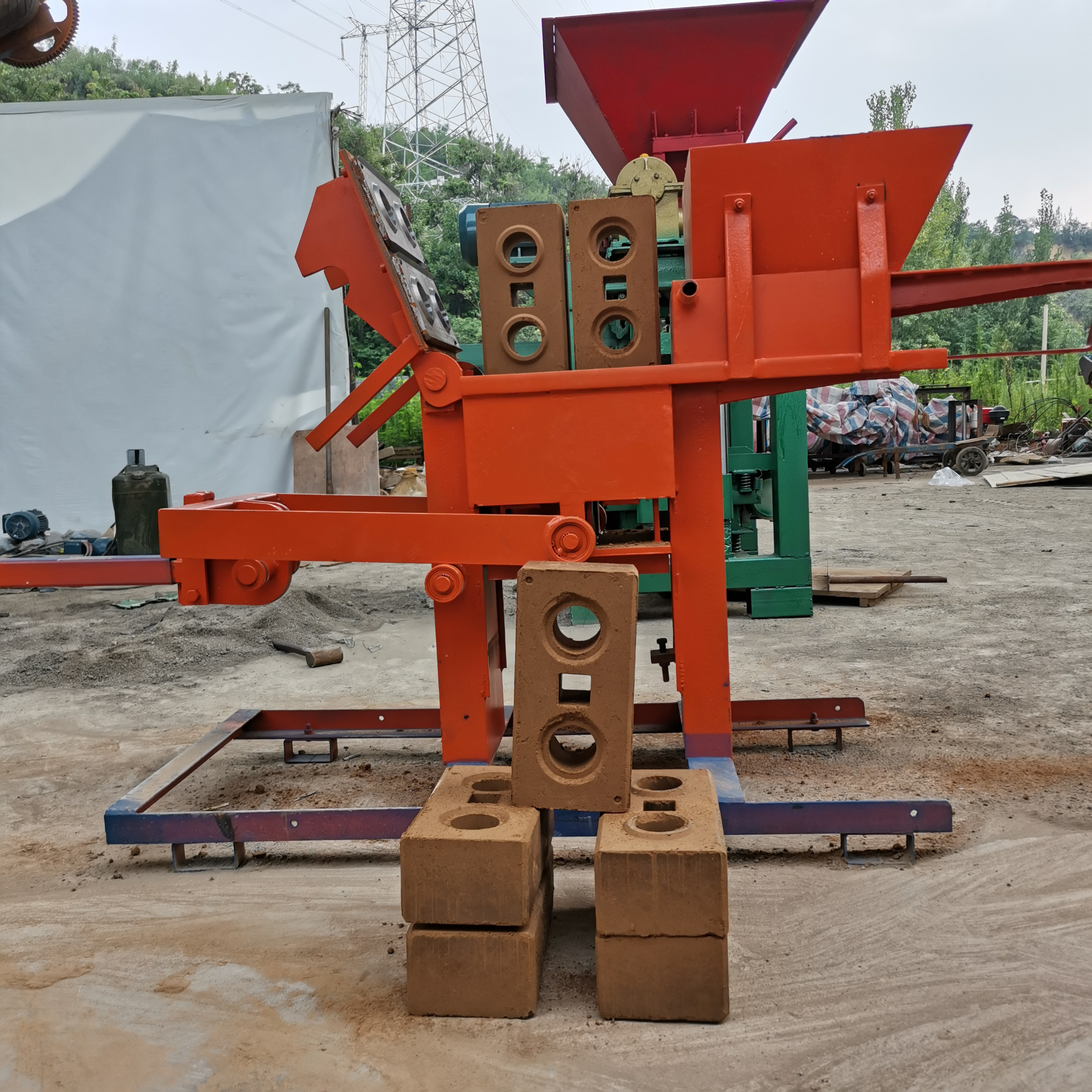 Small soil clay manual brick making machine lego brick machine QMR2-40 manual interlocking brick machine