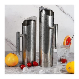 Wholesale Brand 1L 1.5L 2L Gold Stainless Steel Metal Water Pitcher With Handle Straight Tea Pot Kettle Pitcher For Restaurant H