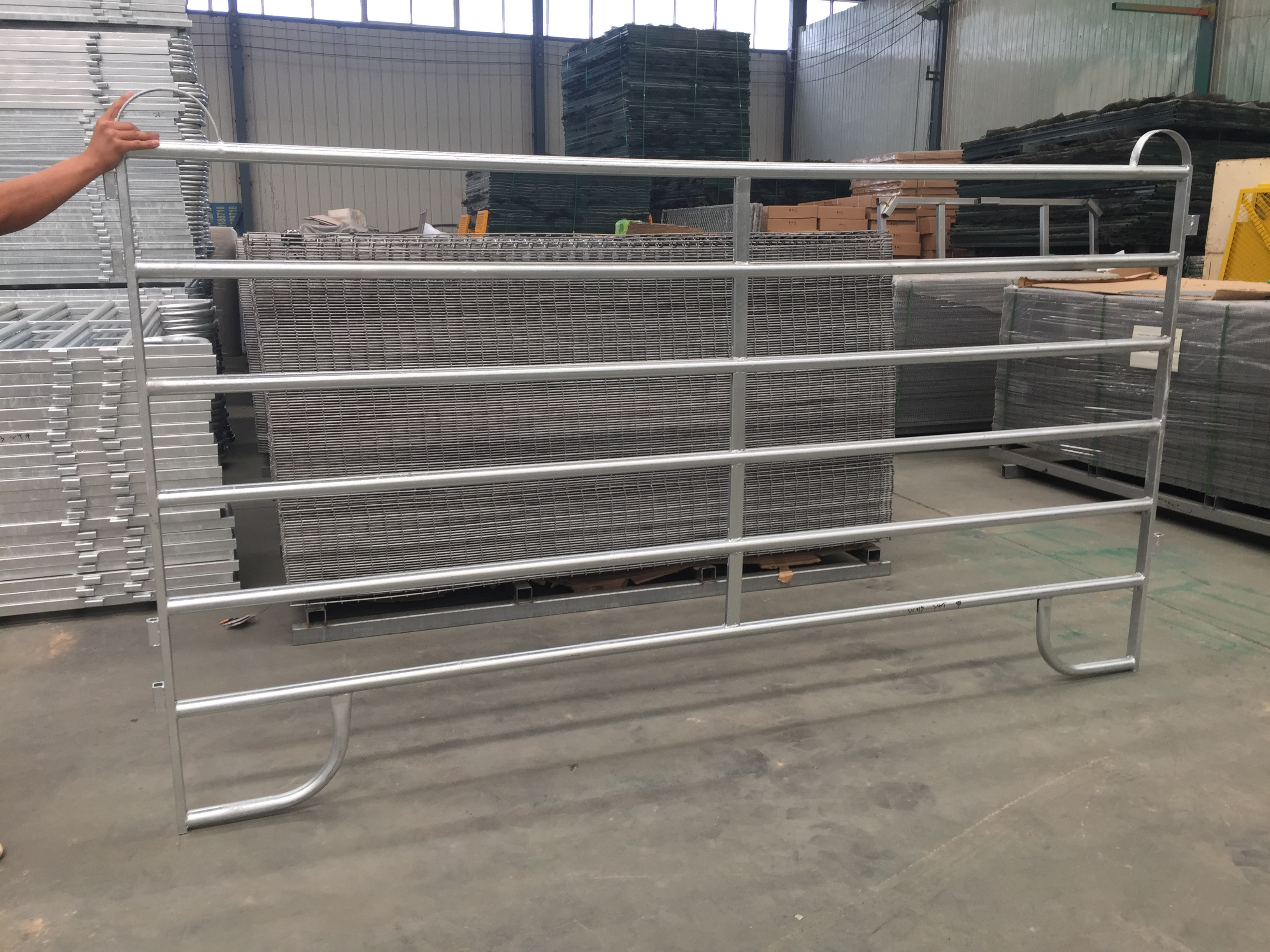 Hot-Dip Galvanized Pasture Fence Agricultural and Animal Husbandry Panel for Cattle Sheep and Pig Pens