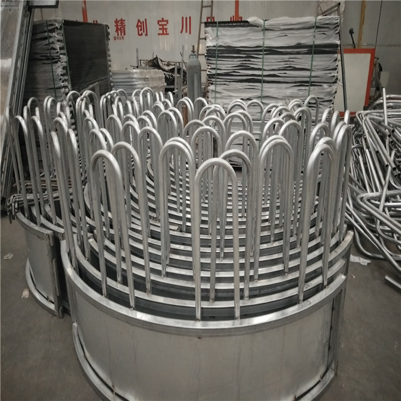 Steel bale loop top Handing Equipment cattle horse hay feeder with roof galvanized cattle hay feeder