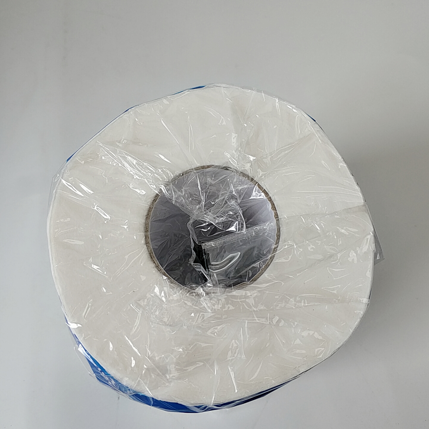 wholesale standard white hygiene blue size virgin wood pulp papel higienico roll tissue toilet paper