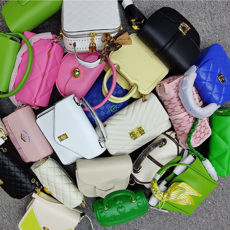 Popular High Quality Mixed Packaging random Delivery Fashion Designers Inclined Shoulder Bag Clut Stock Lady Handbags Used Bags