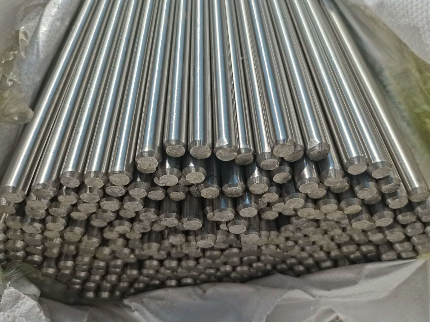 China Manufacturers Factory Price Inconel 600 625 601 Nickel Alloy Bar Per Kg