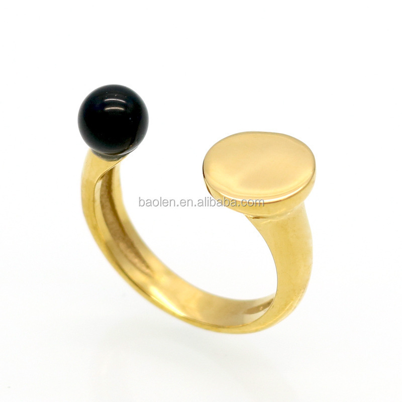 New Top Quality Fashion Brand Love Jewelry Freshwater Pearl Rings Gold Color White Black Stone Nail Cuff Ring For Women