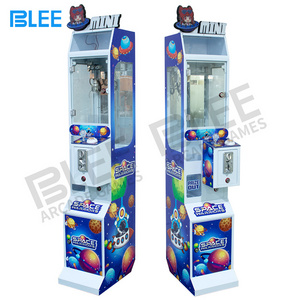 Electronic Mini Crane Claw Machine Coin Operated Gift Vending Machine Custom Arcade Plush Toy Mini Super Claw Crane Machine