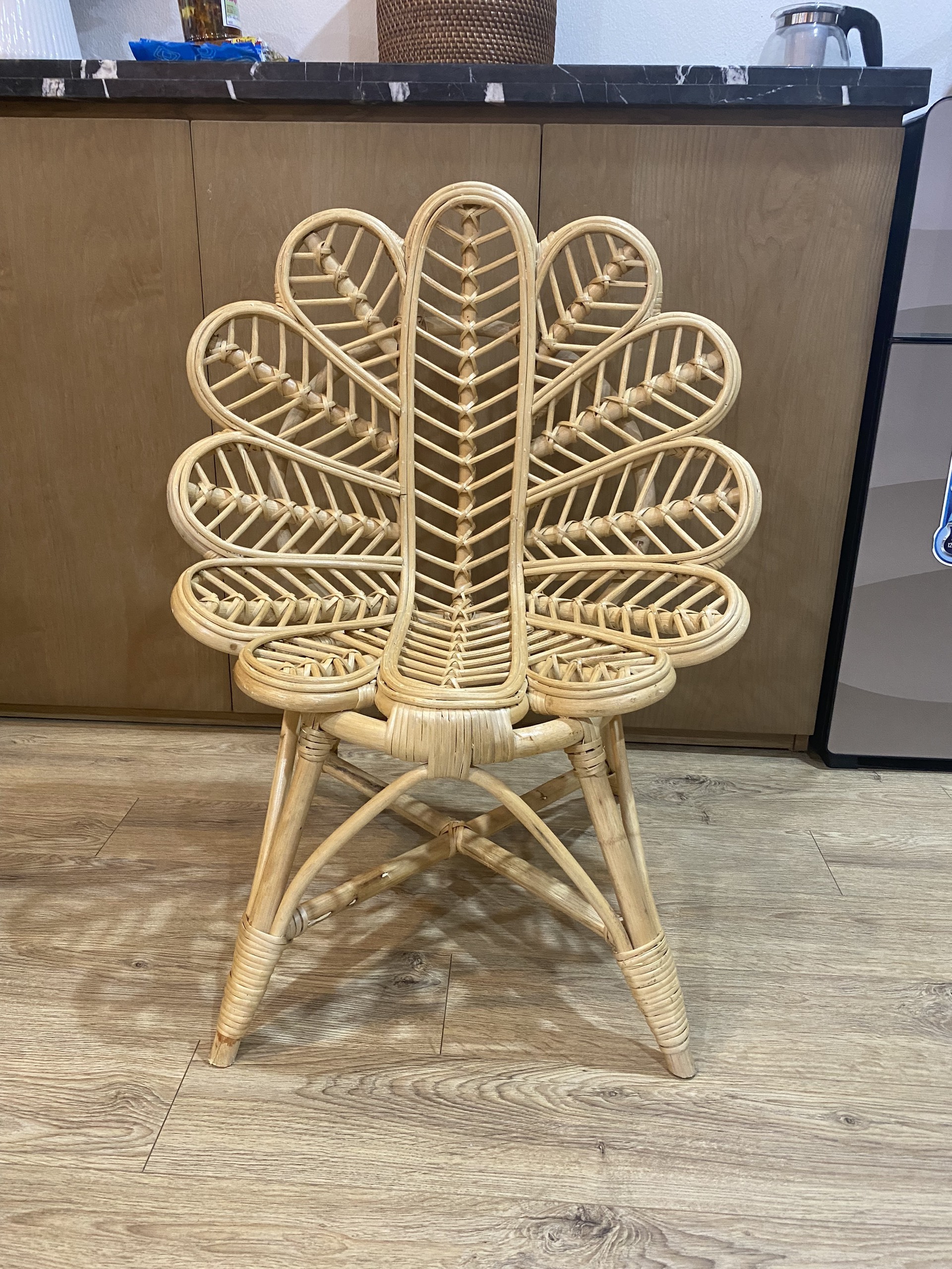 BEST SELLING 2023! Rattan Flower Shaped Chair for Relaxing Garden from Manufacturer