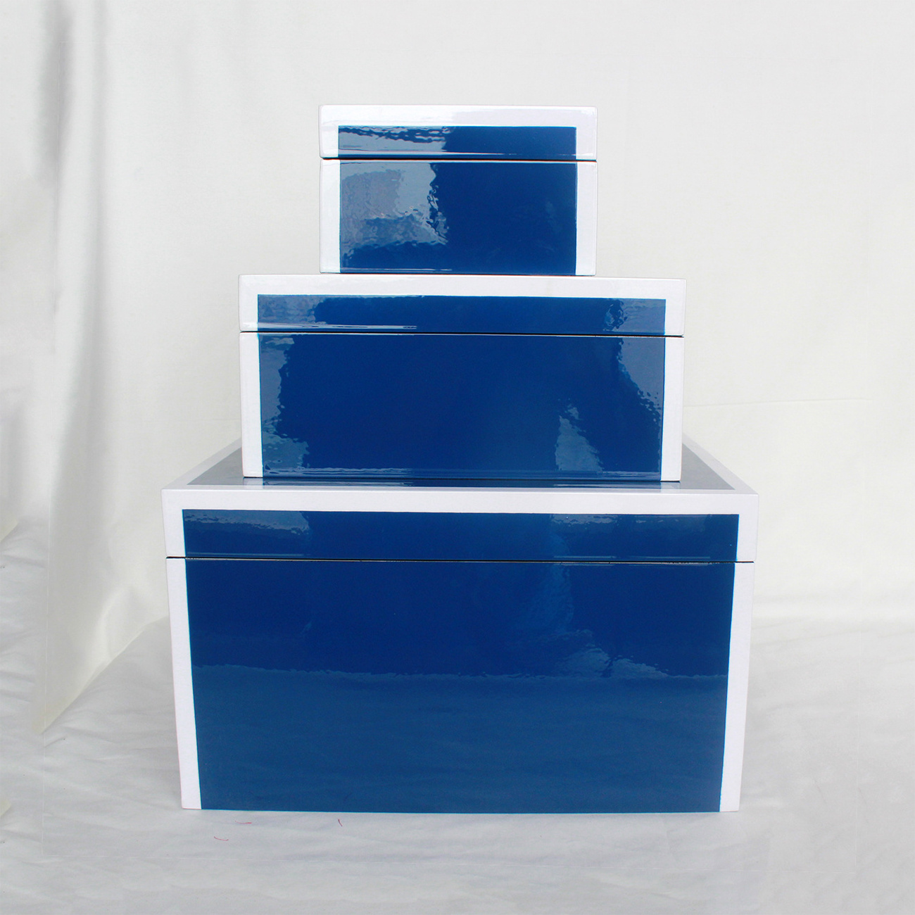 Blue white trim lacquer  wooden box gift hand made famous in Vietnam