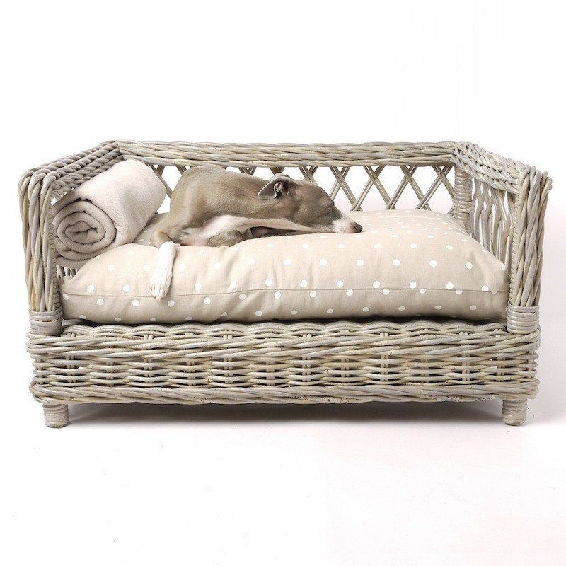 Rattan pet bed from Vietnam