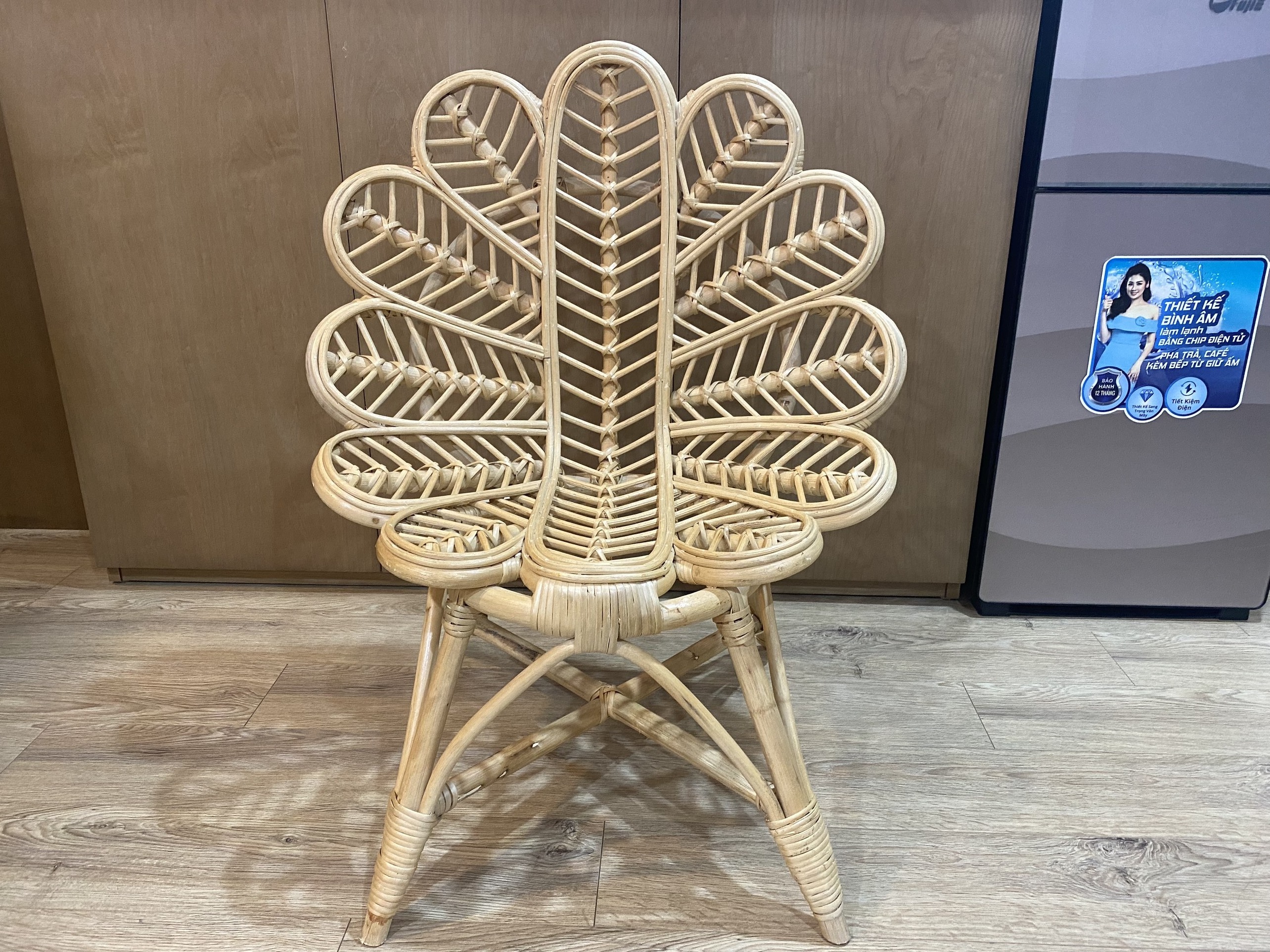 BEST SELLING 2023! Rattan Flower Shaped Chair for Relaxing Garden from Manufacturer