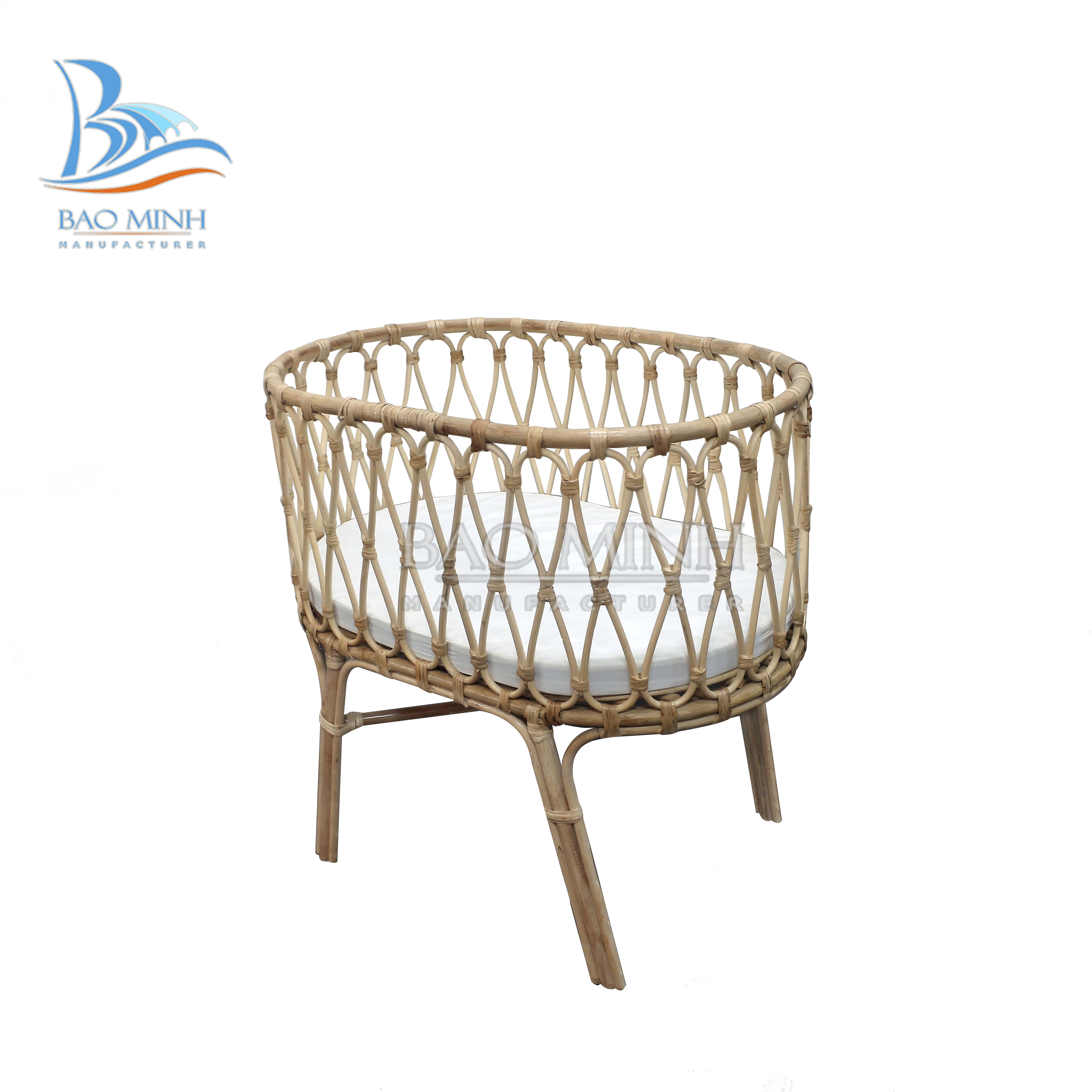 new style design rattan crib bassinet and baby cradle woven wicker baby crib