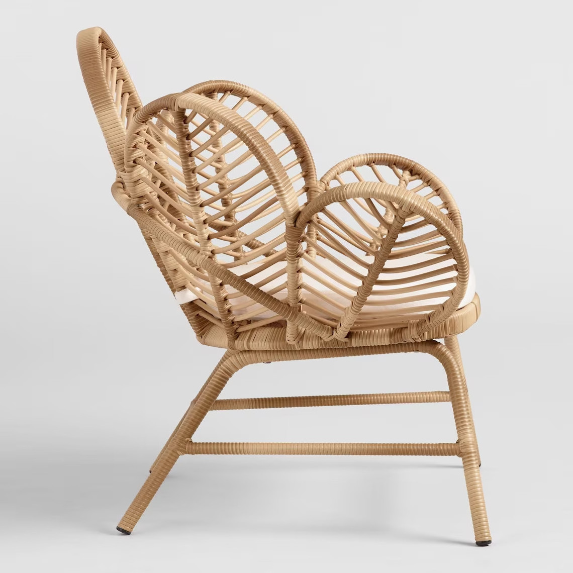 Handmade Rattan wicker chair indoor rattan furniture for home decor made in Vietnam