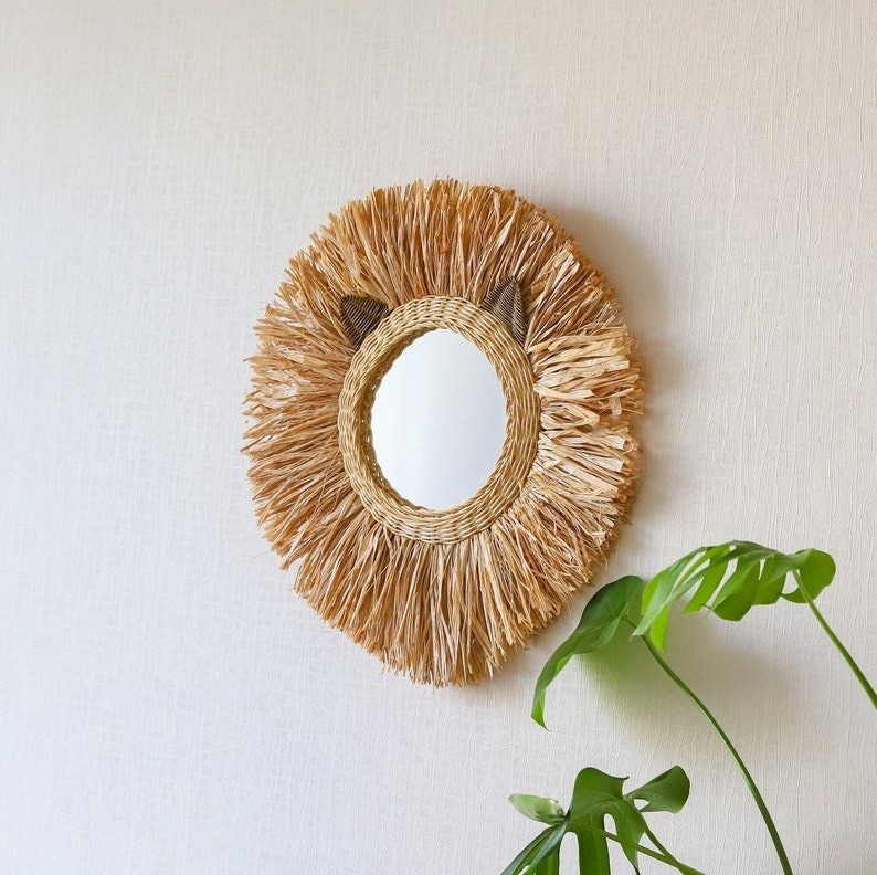 Cheap Wall Hanging Decor from Manufacturer Lion Head Rattan Mirror Safari Lion Head Mirror Wall Decor for Nursery