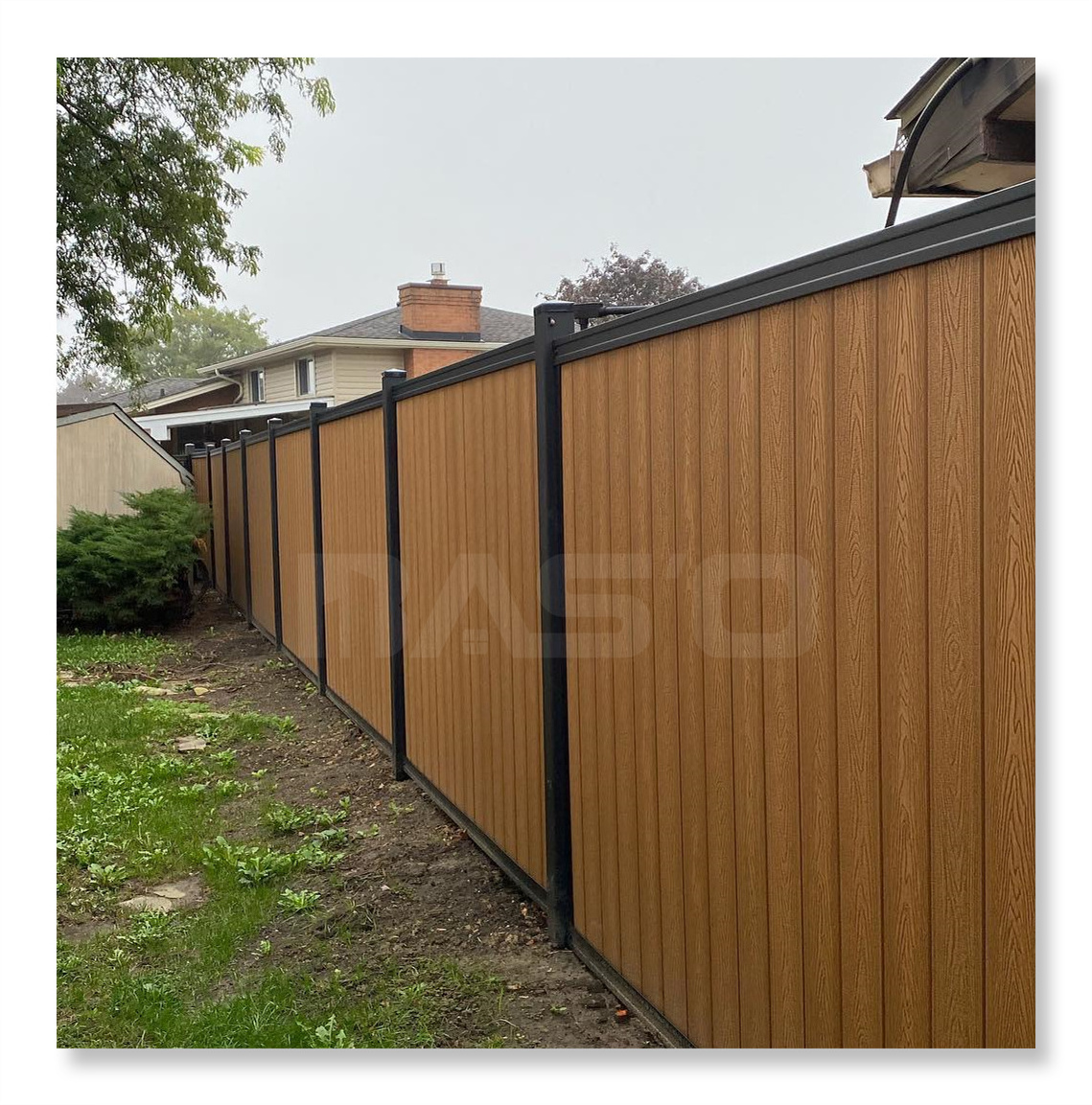 Factory Outlet DIY Garden Fence Panel WPC Aluminum Wood Plastic Composite Slat Waterproof HDPE FSC Certified Gate Decoration