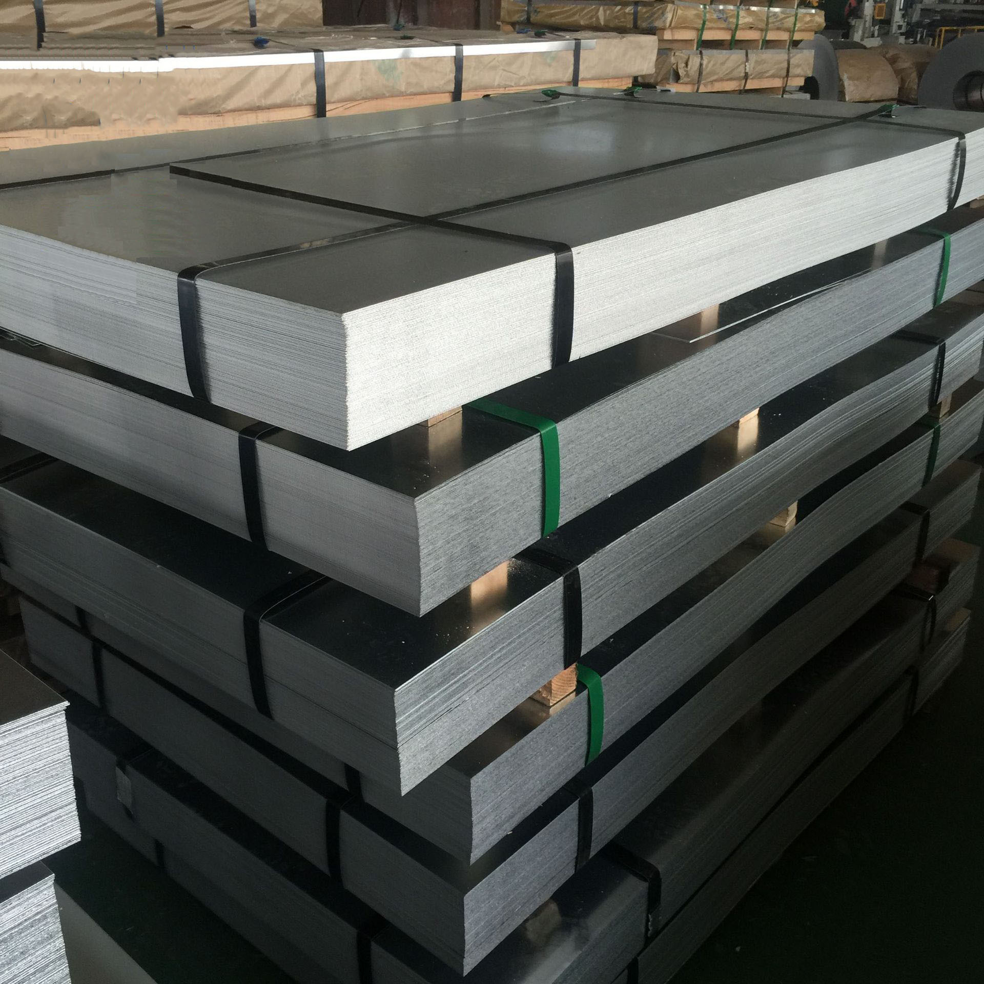 Q235/Ss400 S235jr/S355jr/S235/A36/Hot/Cold Rolled/Pressure Vessel/Aluminum/Galvanized/Stainless Steel/Alloy/Carbon Steel Sheet