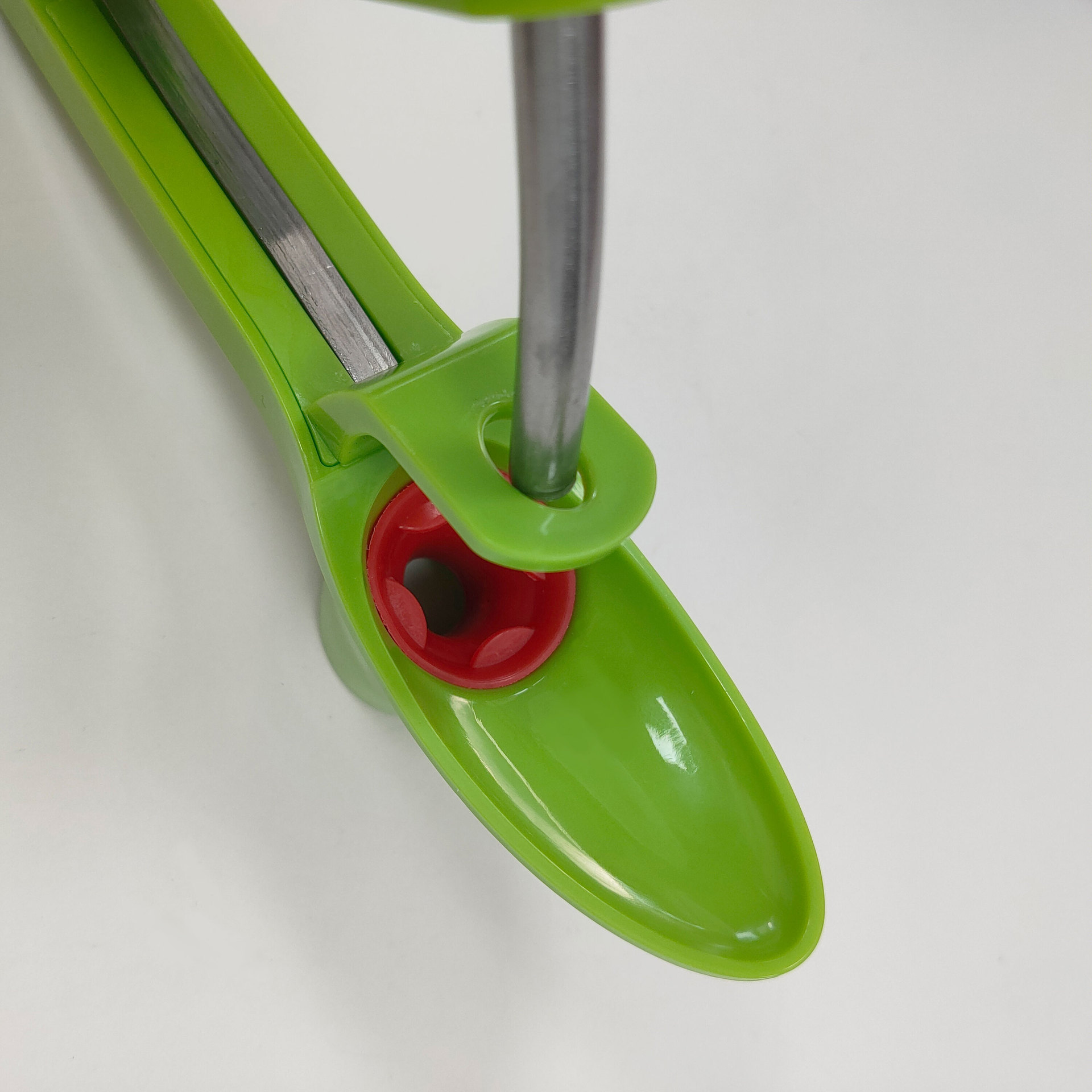 S351 Kitchen Gadgets Cherry Pitter Plastic Fruit Core Seed Remover Portable Corer Manual Olive Cherry Pitter Tool