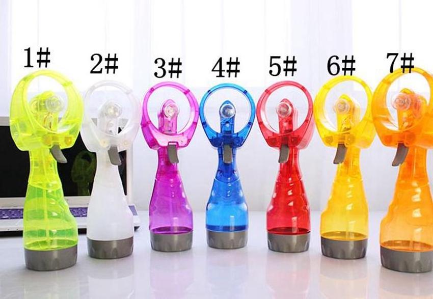 AAA173 Wholesale Water Spray Battery Bottle Cool Fan Handheld Portable Mini Fans Misting Office Handheld Spray Fan