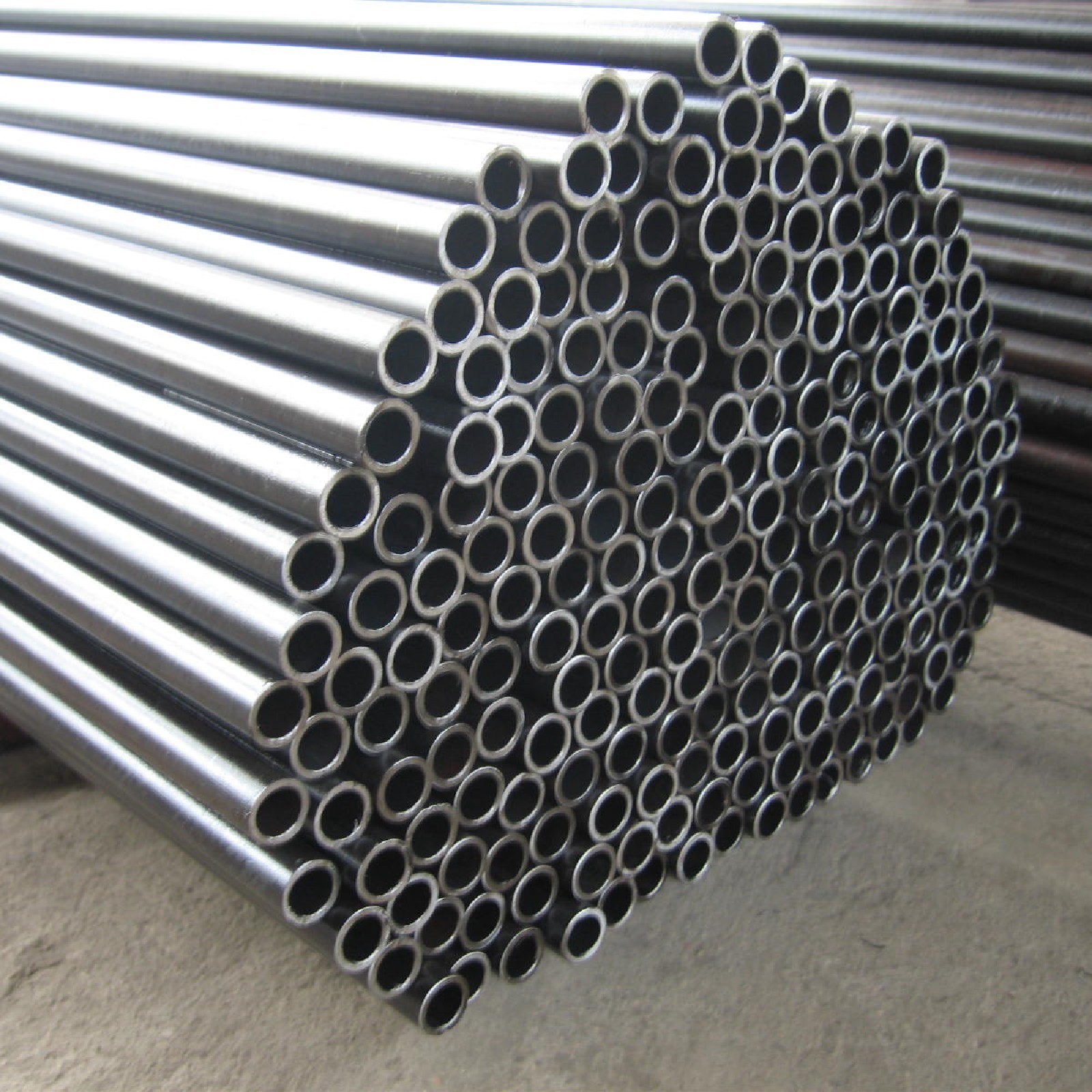 High quality  316 .stainless steel pipe /tube made in china fast delivery