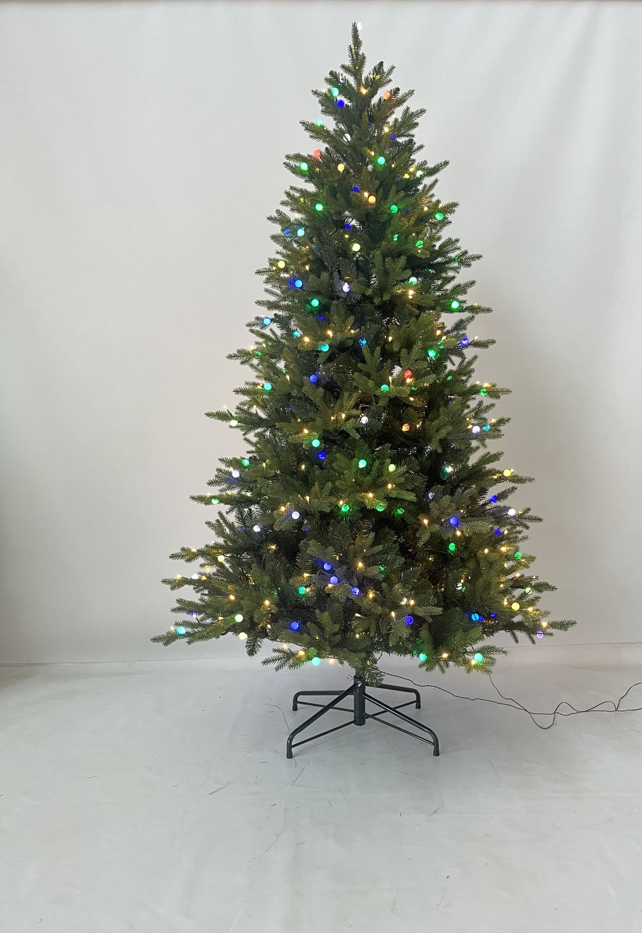 2024 Hot Sale Premium PE PVC Material Most Realistic Fat 7.5Ft 500led Artificial Christmas Tree With LED Functions