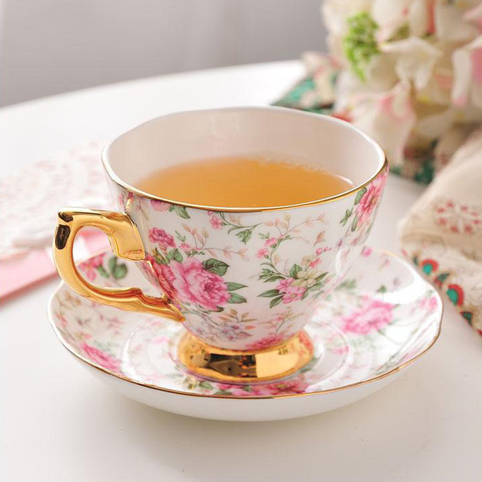 Wholesale luxury cup saucer with flower Royal Custom Printed Flower Tea Set Fine Bone China Ceramic Tea Cups And Saucers Set