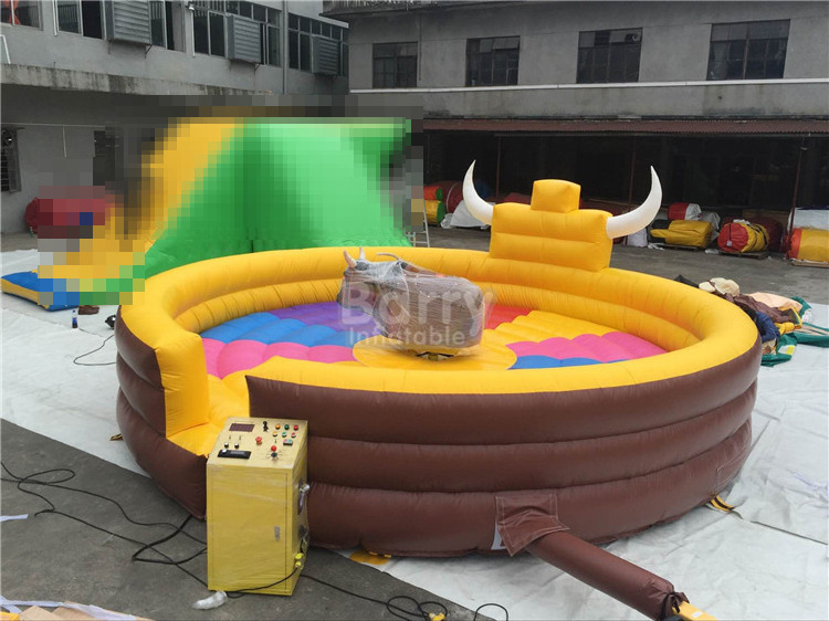 2023 sport games electric commercial adult crazy kids mechanical inflatable bull riding machine For sale inflatable rodeo bull