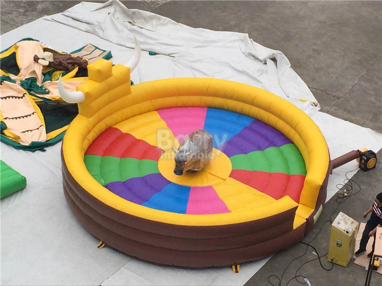 2023 sport games electric commercial adult crazy kids mechanical inflatable bull riding machine For sale inflatable rodeo bull