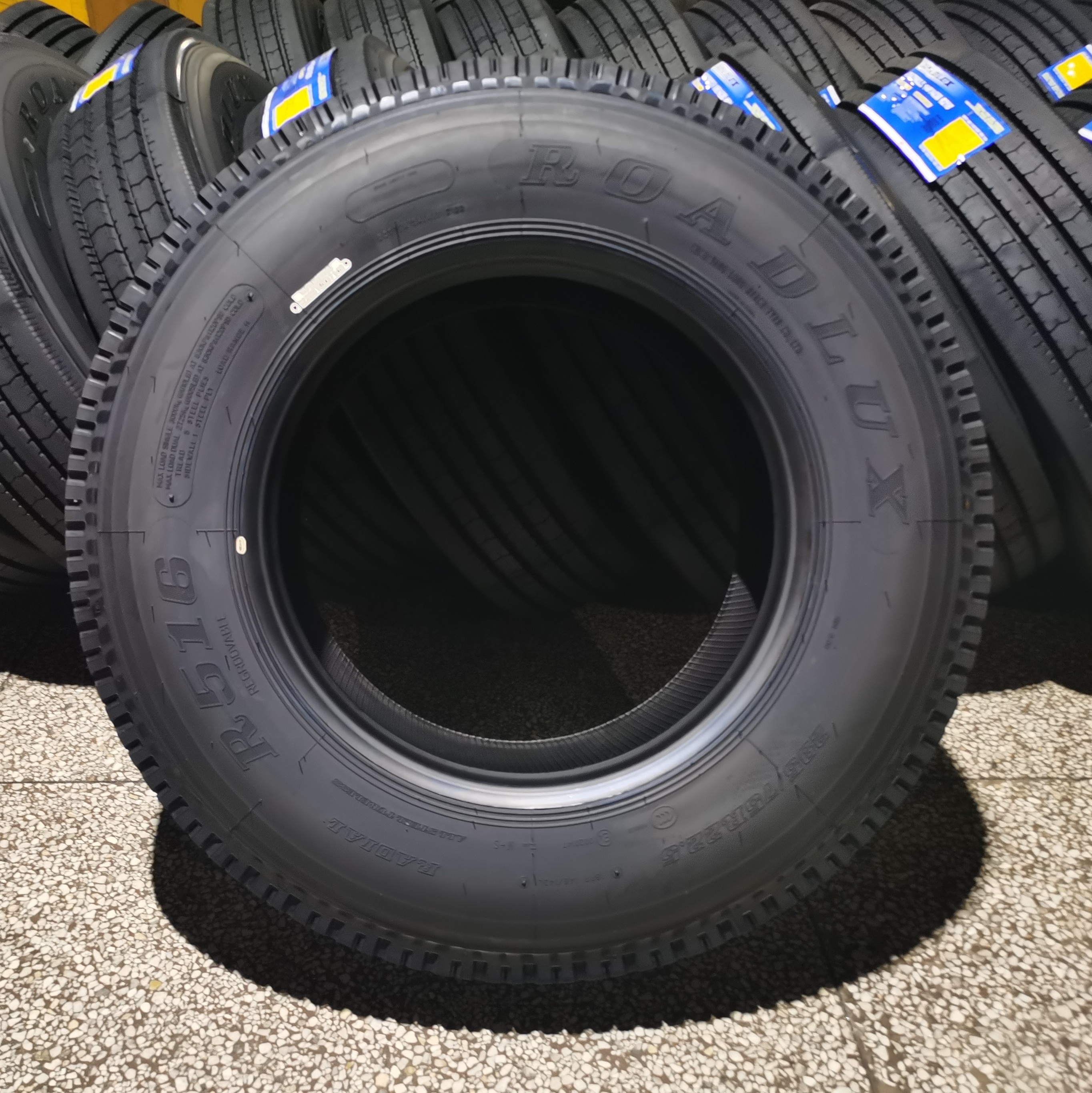 ROADLUX LONGMARCH 295/75r 22.5 truck tires 10.00r20 12.00r24 radial tires truck 295/75R22.5 semi truck tire