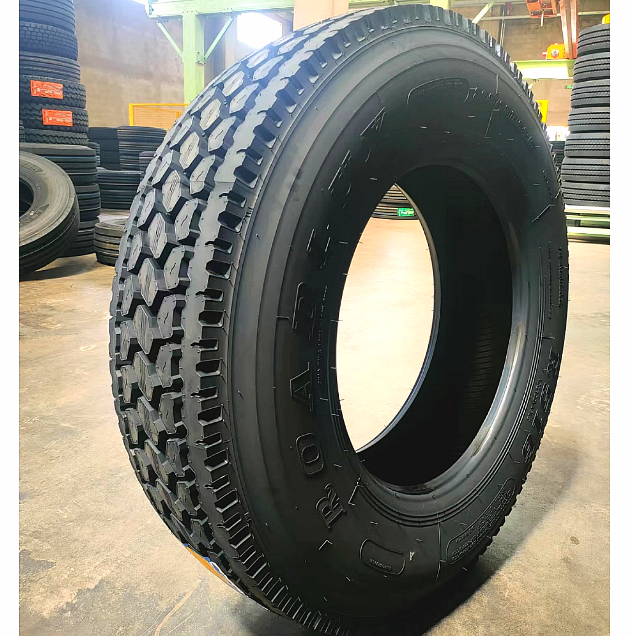 Commercial Semi Truck Tires 295 75 225 295 75 22.5 Truck Tire  Good Price