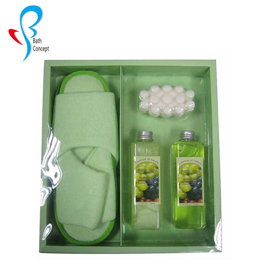 Wholesale  hot sell private label bath SPA gift set packaging shower gel body lotion custom  perfume  travel bath gift set