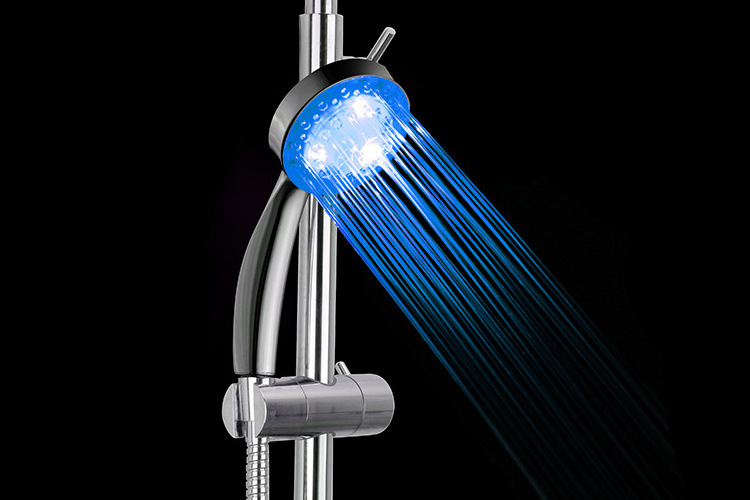 2018 Hot sell Bathroom Shower heads LED 7 Colors change light up Shower head