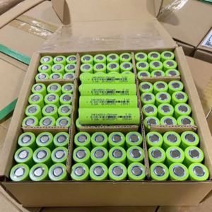 18650  Battery  3.7v NCM 3C 3000mah  Rechargeable 500~800 Times  Limited Voltage 4.25V 18650 lithium ion batteries