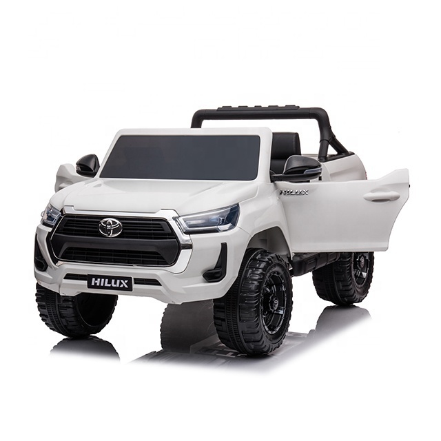 R/C Licensed Toyota Hilux 12v ride on car big cars 2 seater kids electric cars for 12 year old