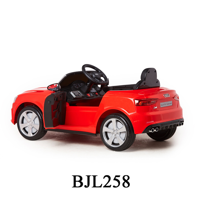 Licensed audi baby ride on car girl car for kids to drive