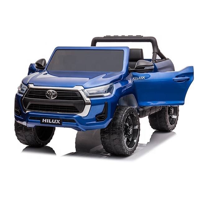 Licensed Toyota Hilux ride on 12v rechargeable battery cars toys for kids car electric