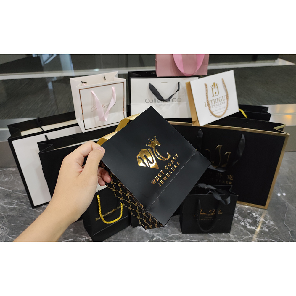 Wholesale retail custom logo white small luxury Jewelry Clothing paperbag favor wedding door paper gift bag with ribbon handles