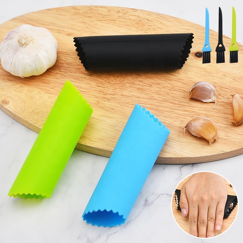 Garlic peeler creative kitchen tool silicone soft garlic peeler garlic peeling tool with small brush